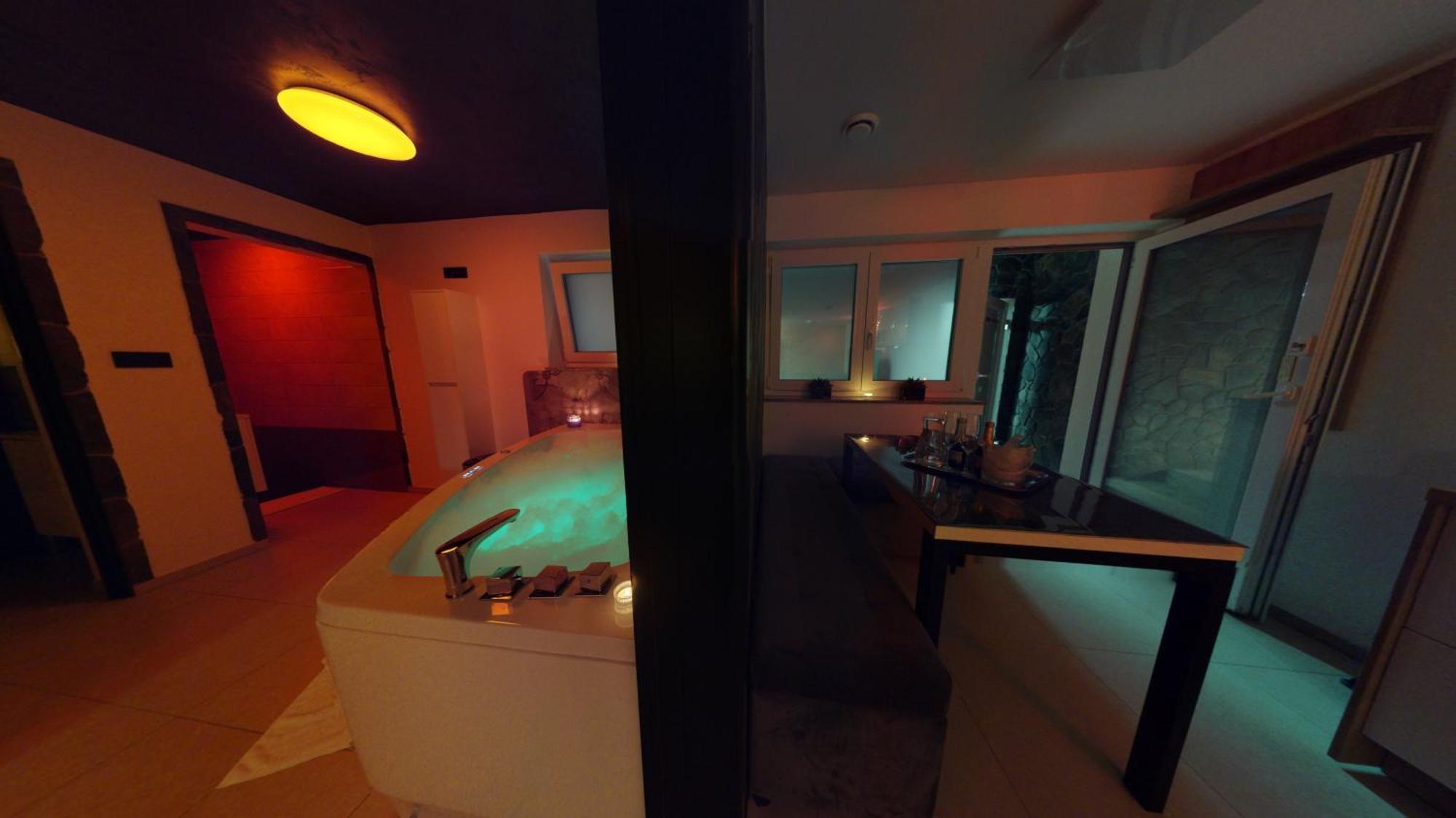 Resort Timaja - Pool, Massage Pool, Sauna Trebnje Ngoại thất bức ảnh
